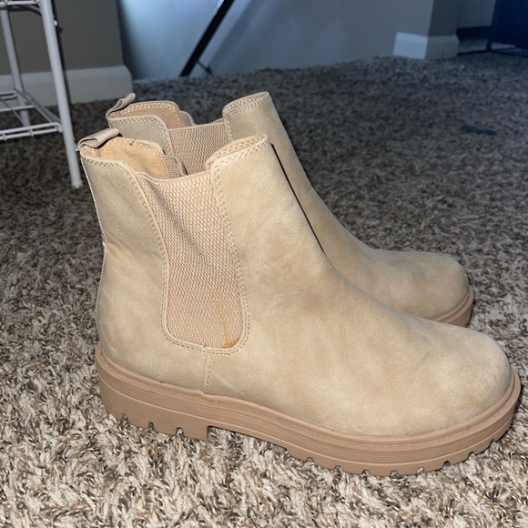 Soda Beige Ankle Booties - Picture 2 of 4